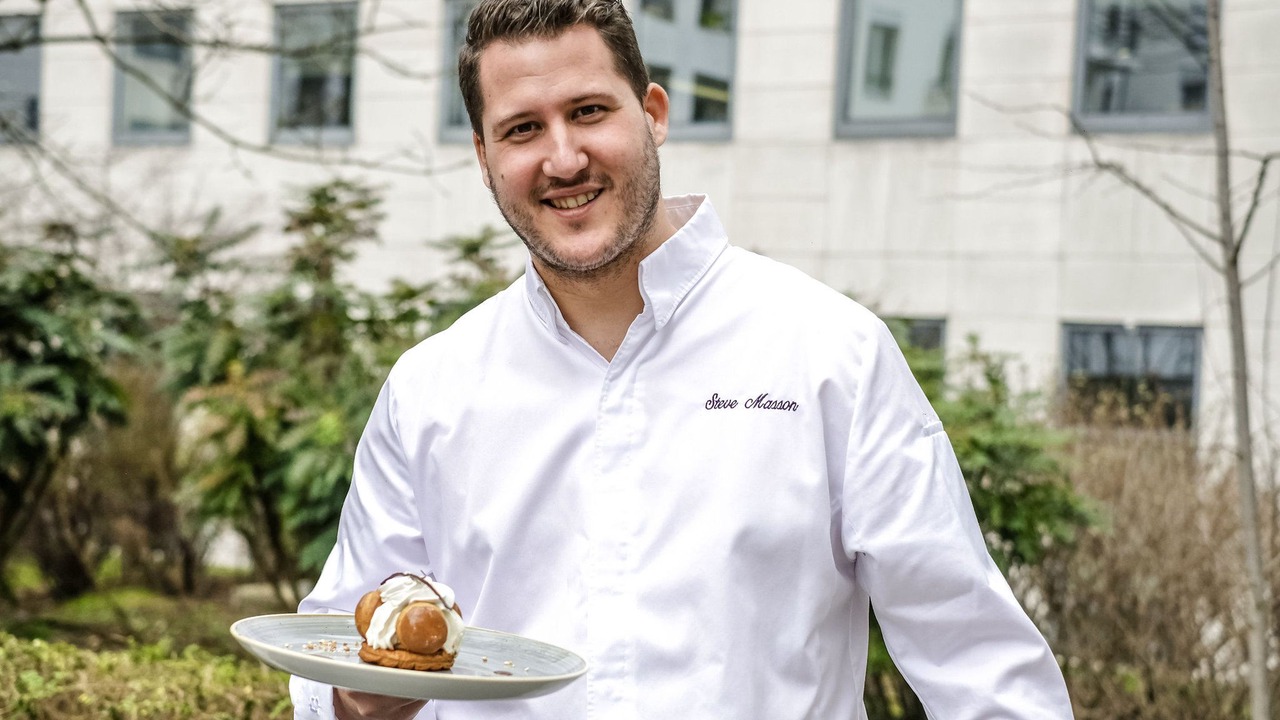 Photo of Human In Picture in Charenton-le-Pont