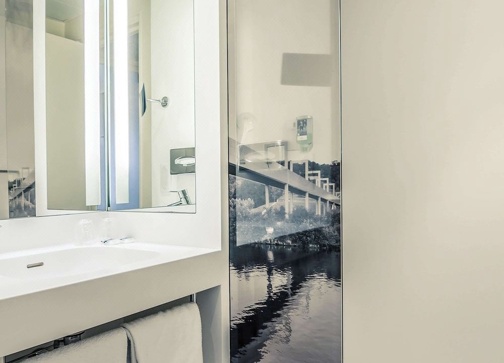 Photo of Others in Cergy