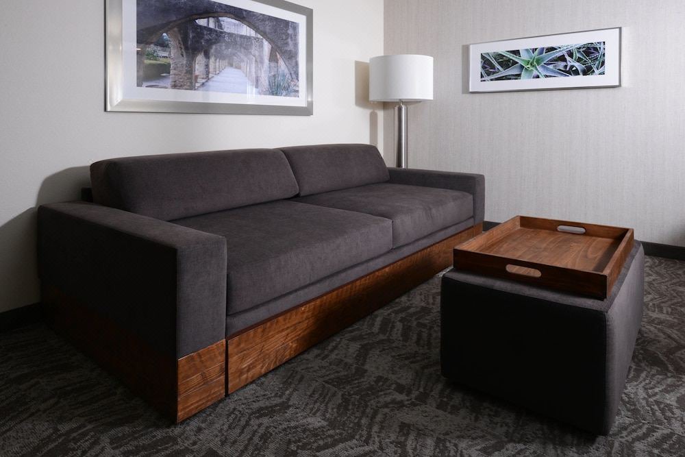 Photo of Livingroom in Forest Crest