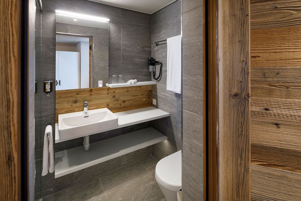 Photo of Bathroom in Kloten