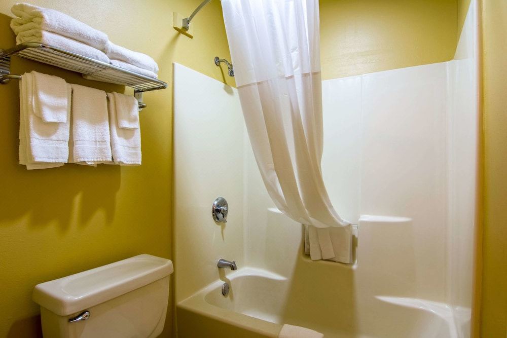 Photo of Bathroom in Jasper