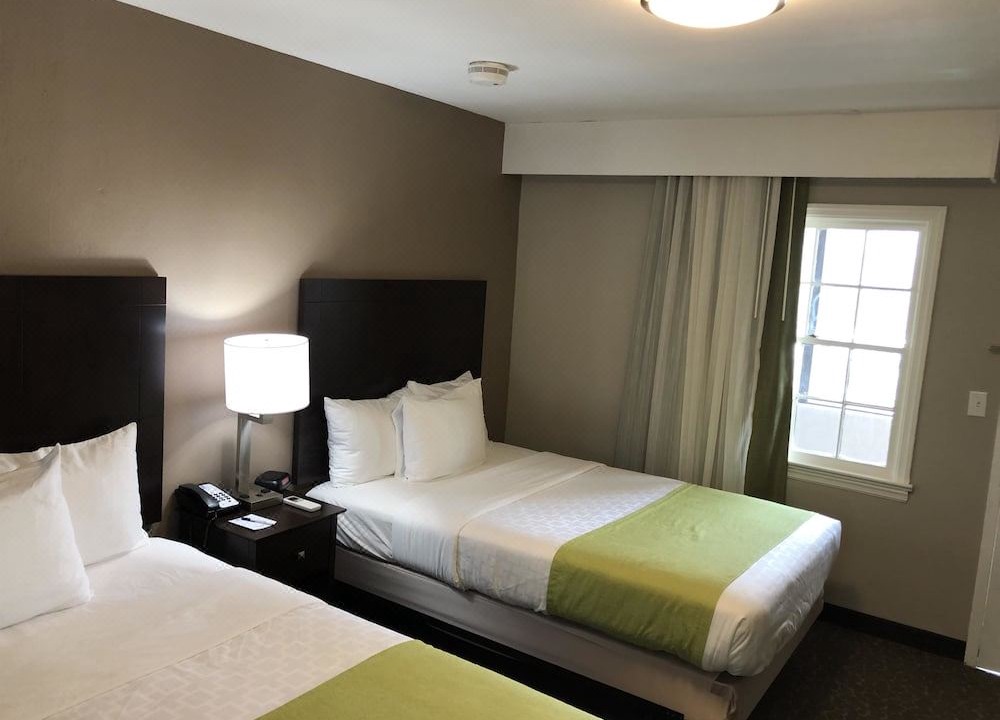 Photo of Bedroom in Fort Lee