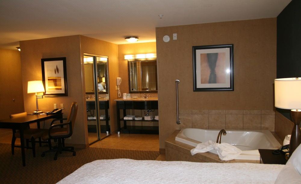 Photo of Bedroom in Barstow