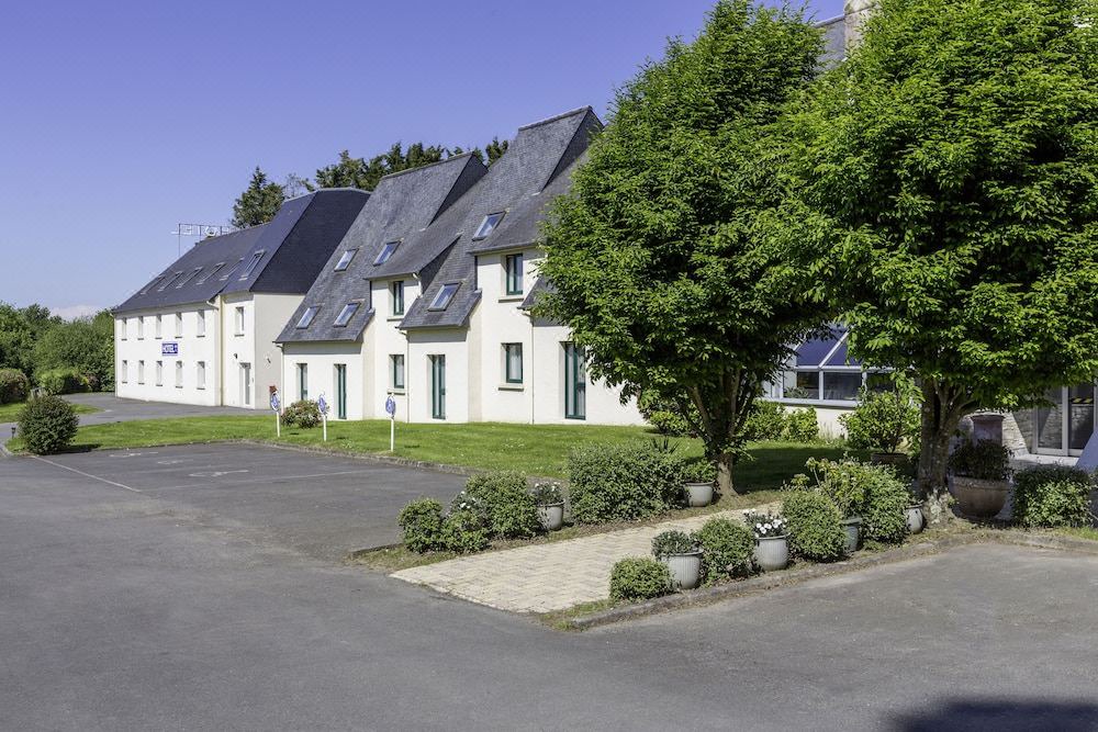 Photo of Buildings in Taden