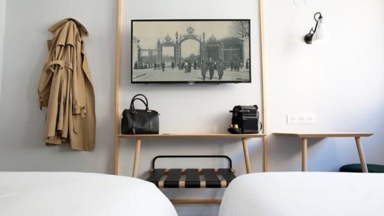 Photo of Bedroom in Jules Ferry - Recamier