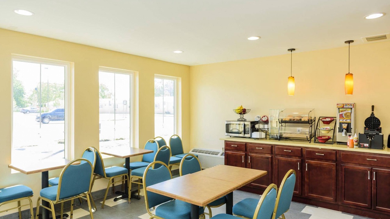 Photo of Livingroom in Niagara Falls