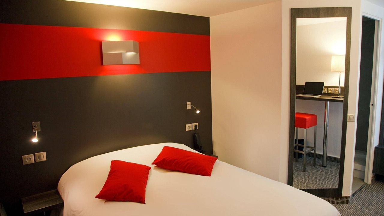 Photo of Bedroom in Buc