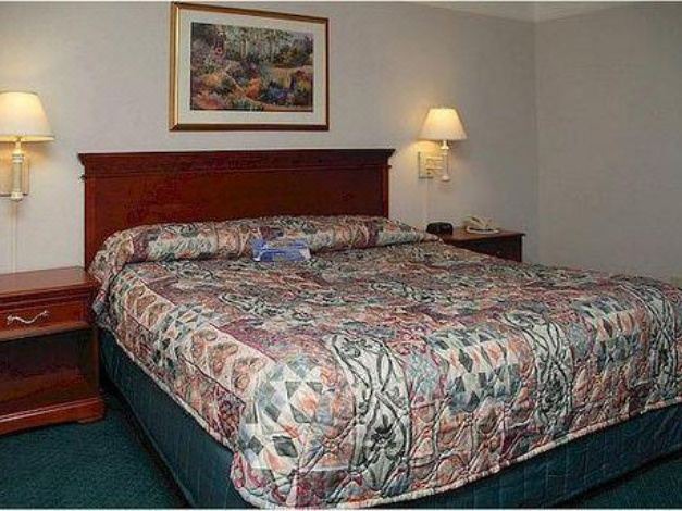 Photo of Bedroom in Baytown