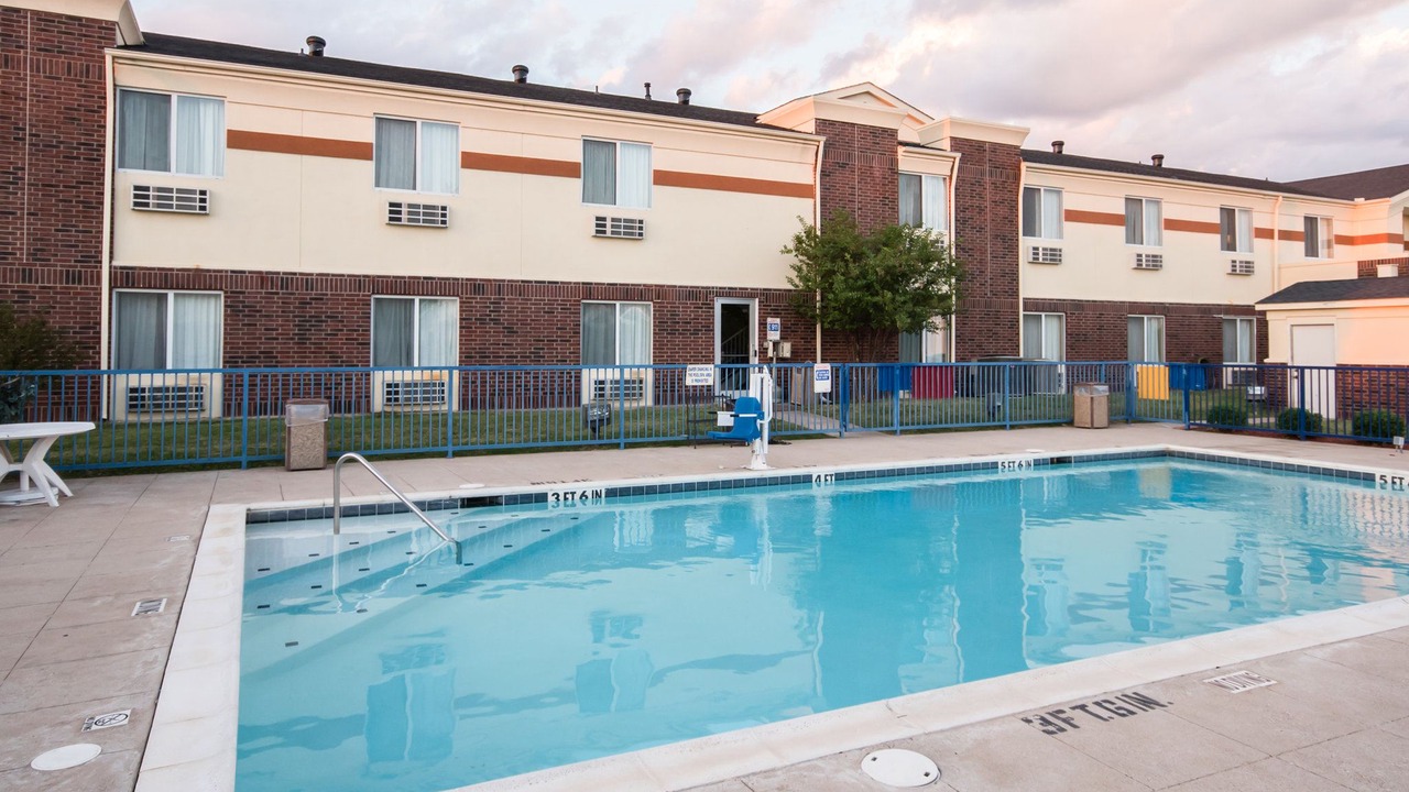 Photo of Outdoor in Red Oak