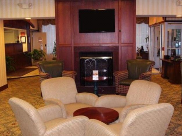 Photo of Livingroom in Hamden