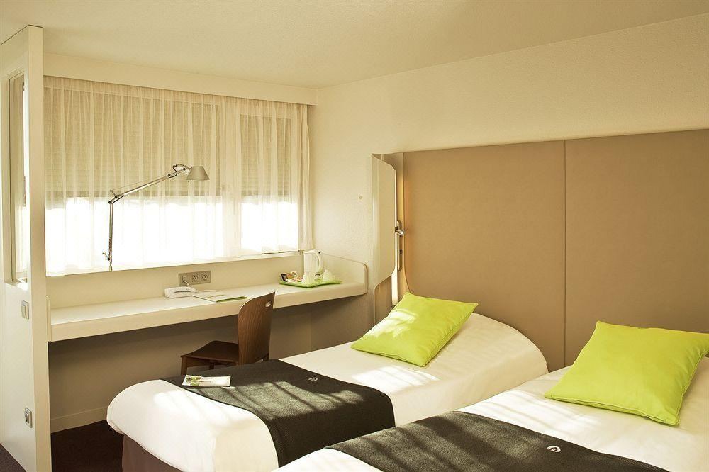 Photo of Bedroom in Petite-Foret