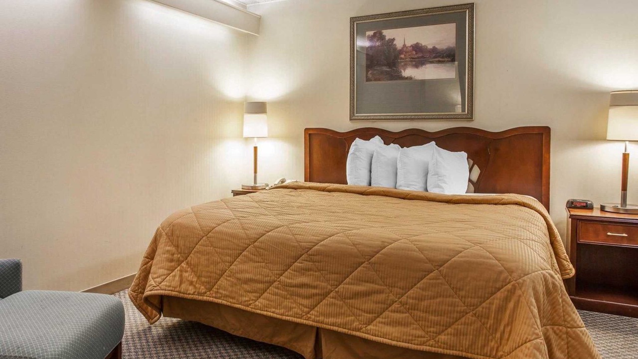 Photo of Bedroom in Silver Lake