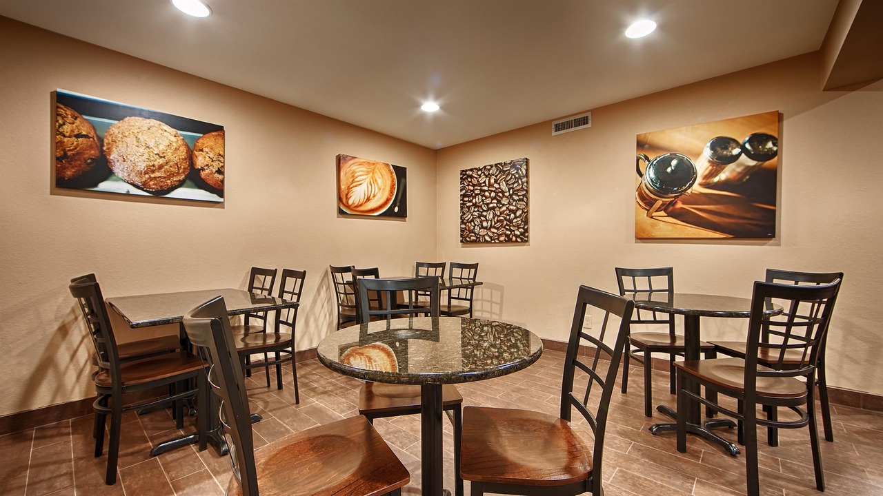 Photo of Livingroom in Parker