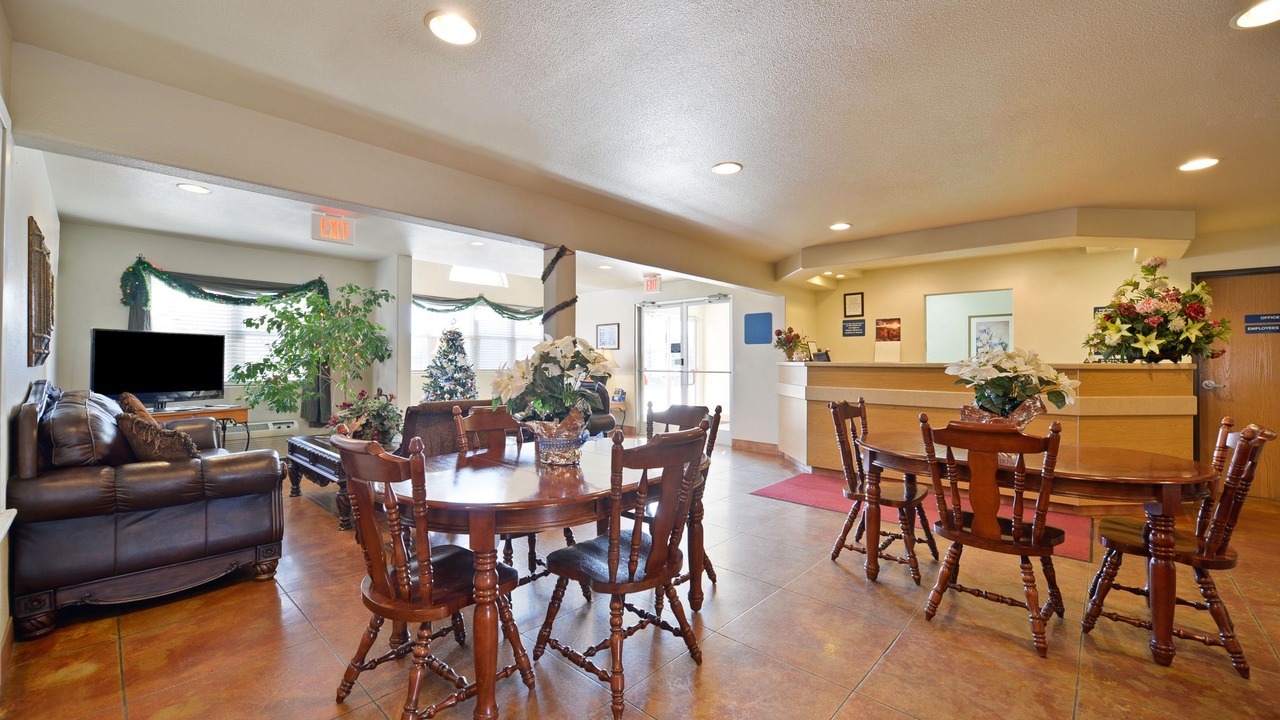 Photo of Livingroom in Ada