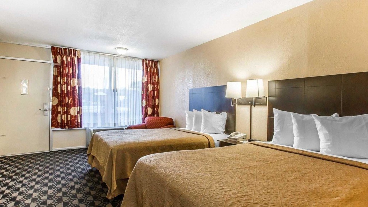 Photo of Bedroom in Ada