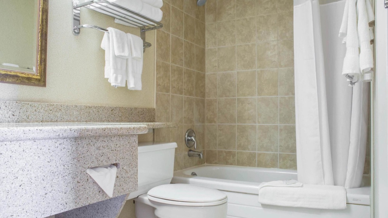 Photo of Bathroom in Ingersoll