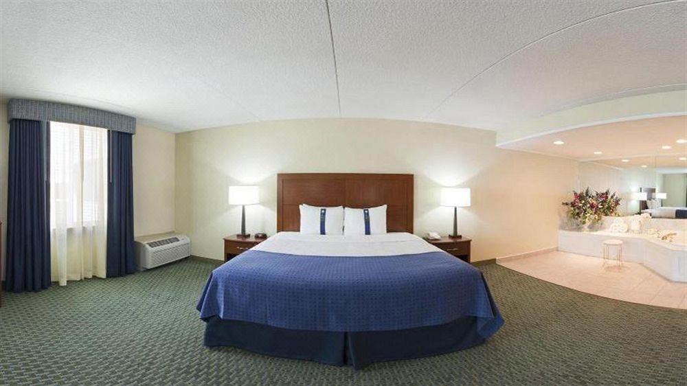 Photo of Bedroom in Teaticket