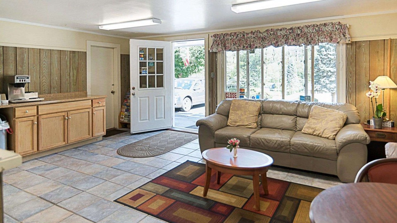 Photo of Livingroom in Westminster