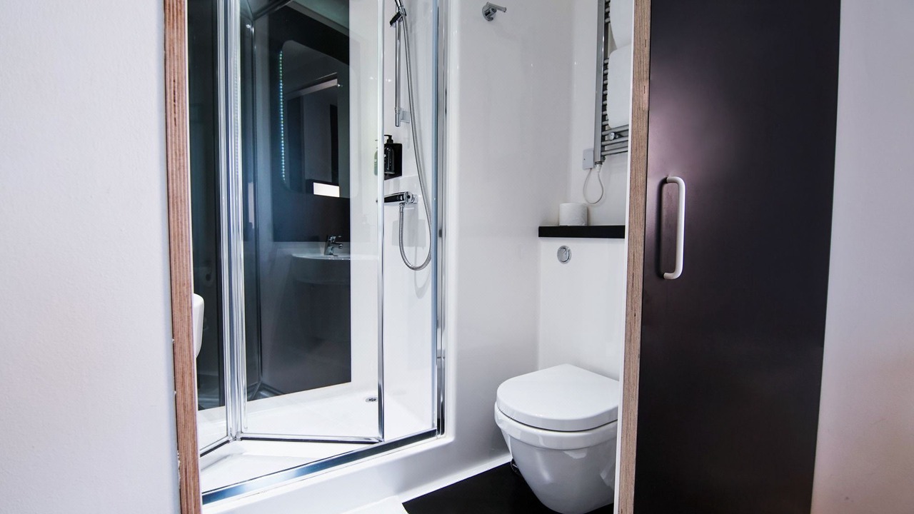 Photo of Bathroom in Hackney Central