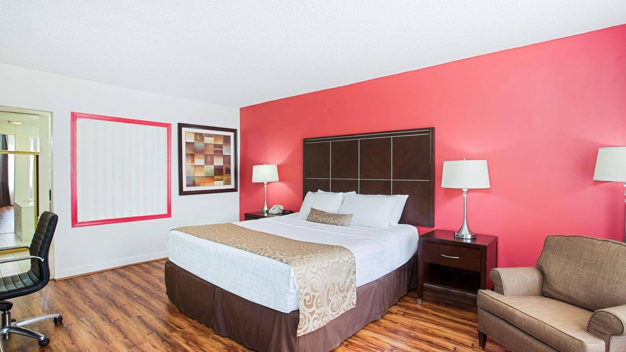 Photo of Bedroom in Burbank