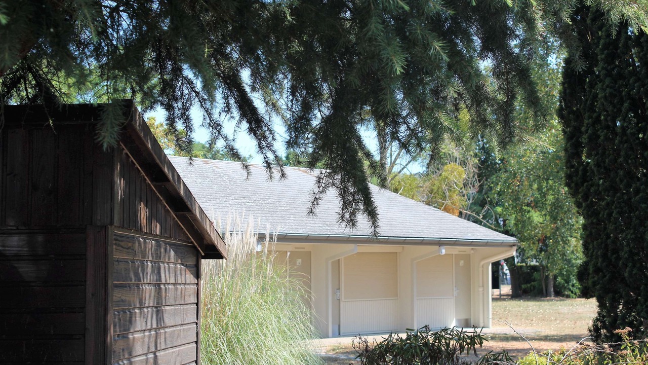 Photo of Buildings in Cleon