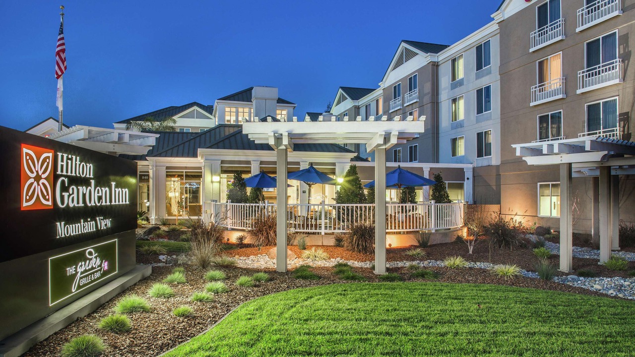 Photo of Buildings in Mountain View