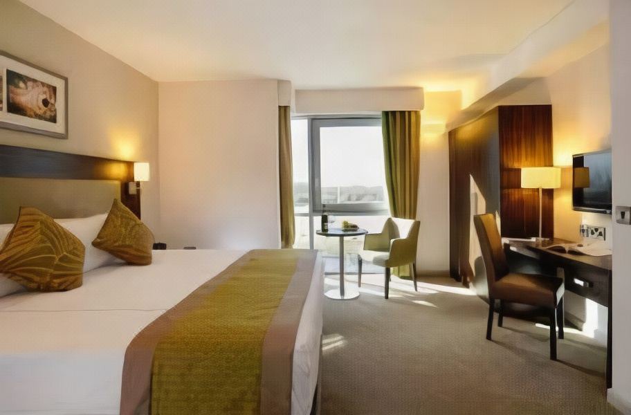 Photo of Others in Heston