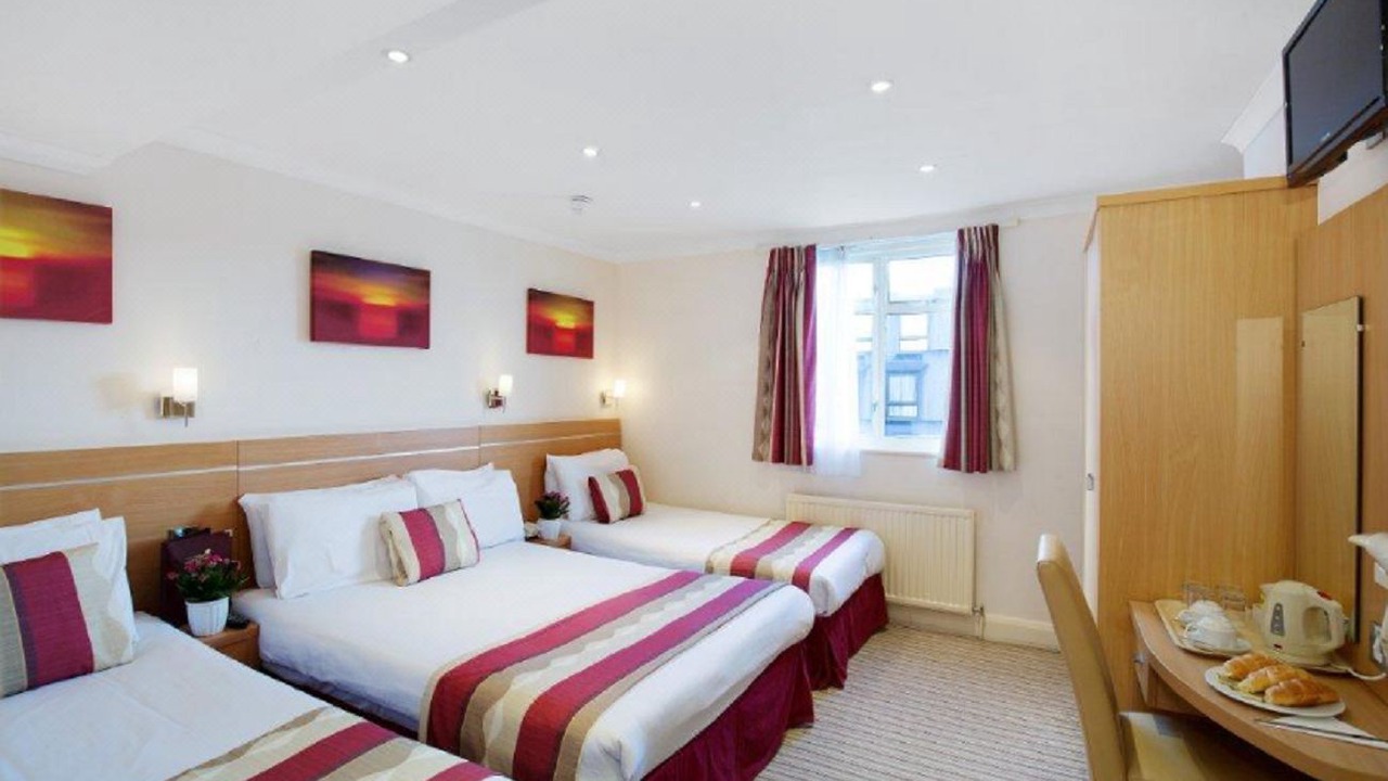 Photo of Bedroom in Lancaster Gate