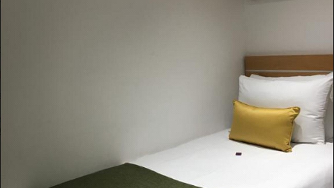 Photo of Bedroom in Lancaster Gate