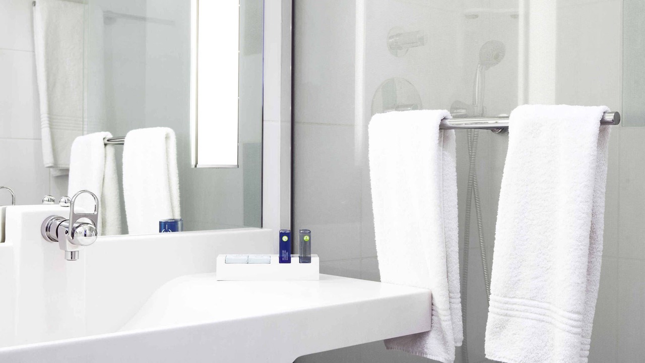 Photo of Bathroom in Sevres