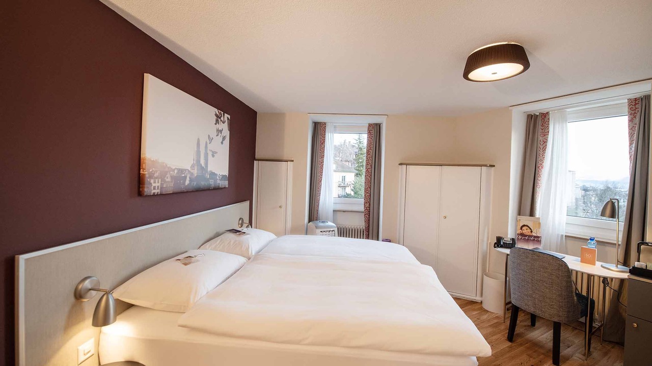 Photo of Bedroom in District 6
