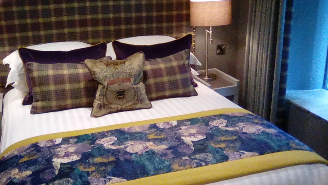 Photo of Bedroom in Fence