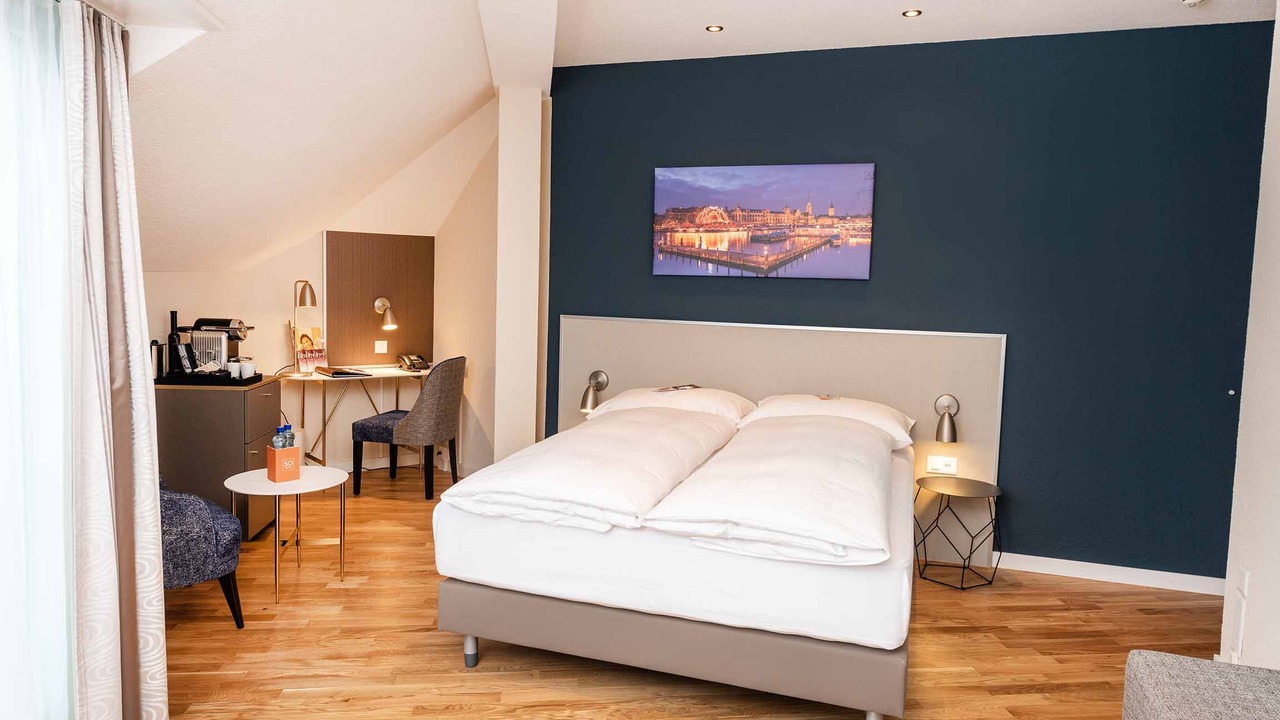 Photo of Bedroom in District 6