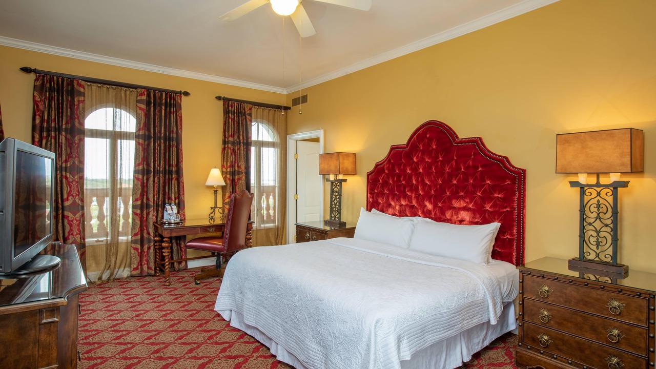 Photo of Bedroom in Downtown Historic District