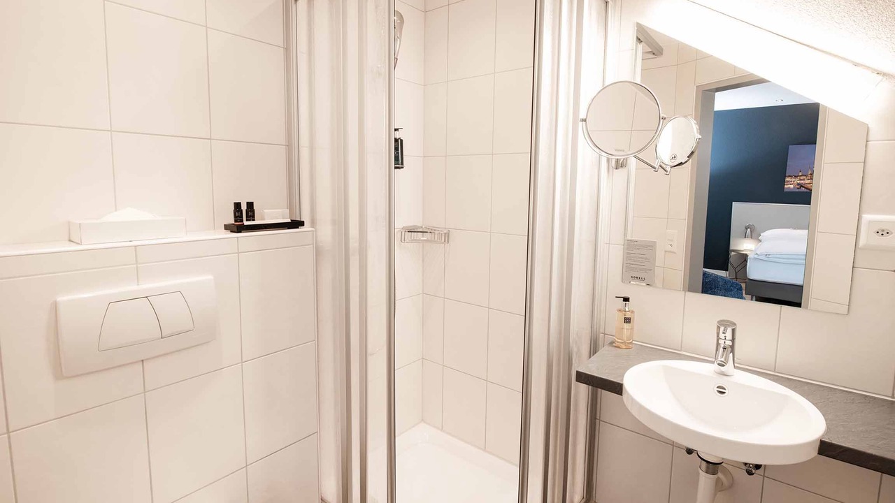 Photo of Bathroom in District 6