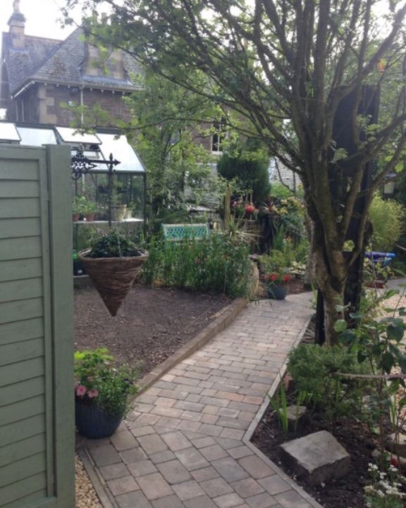 Photo of Others in Lanark