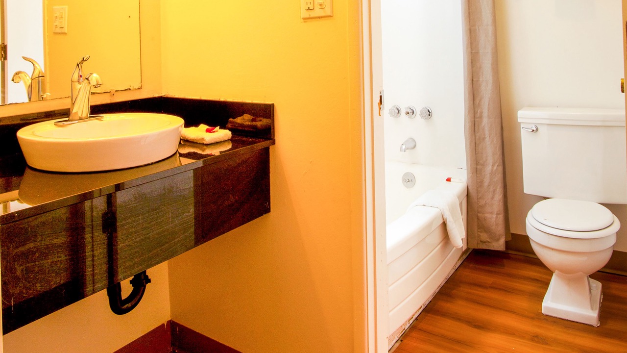 Photo of Bathroom in Carrolls