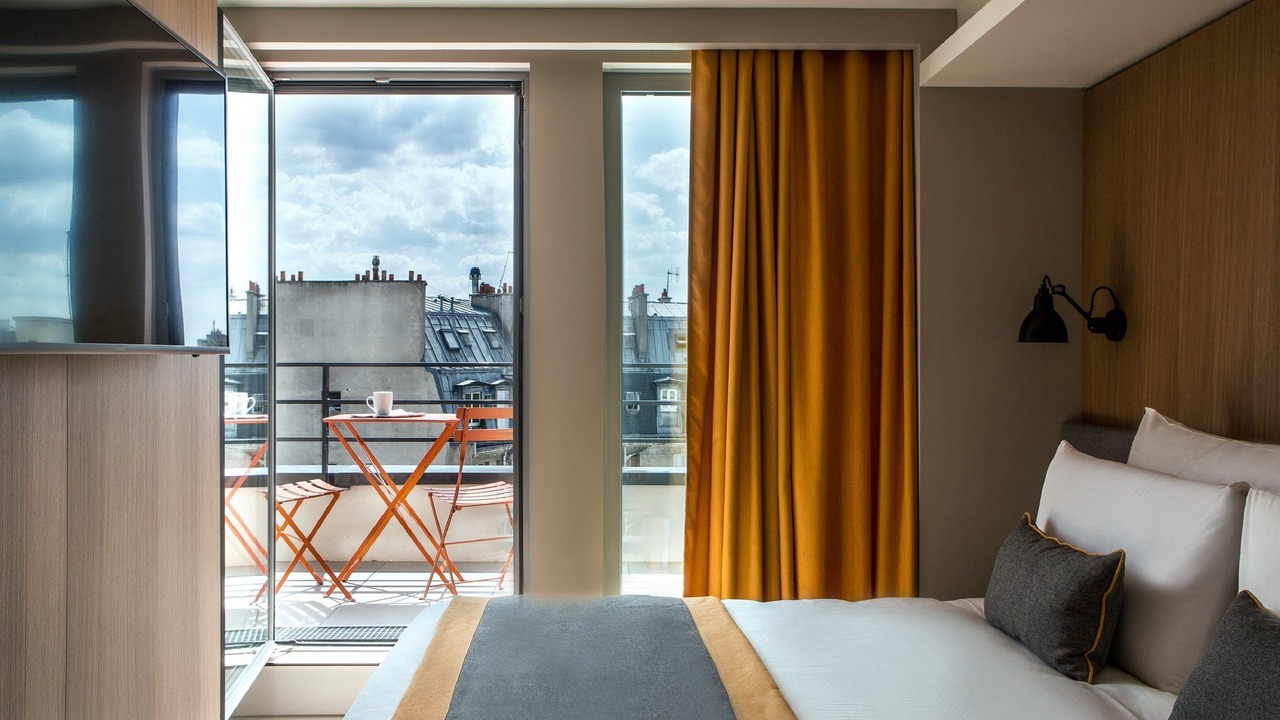 Photo of Bedroom in 17th Arrondissement