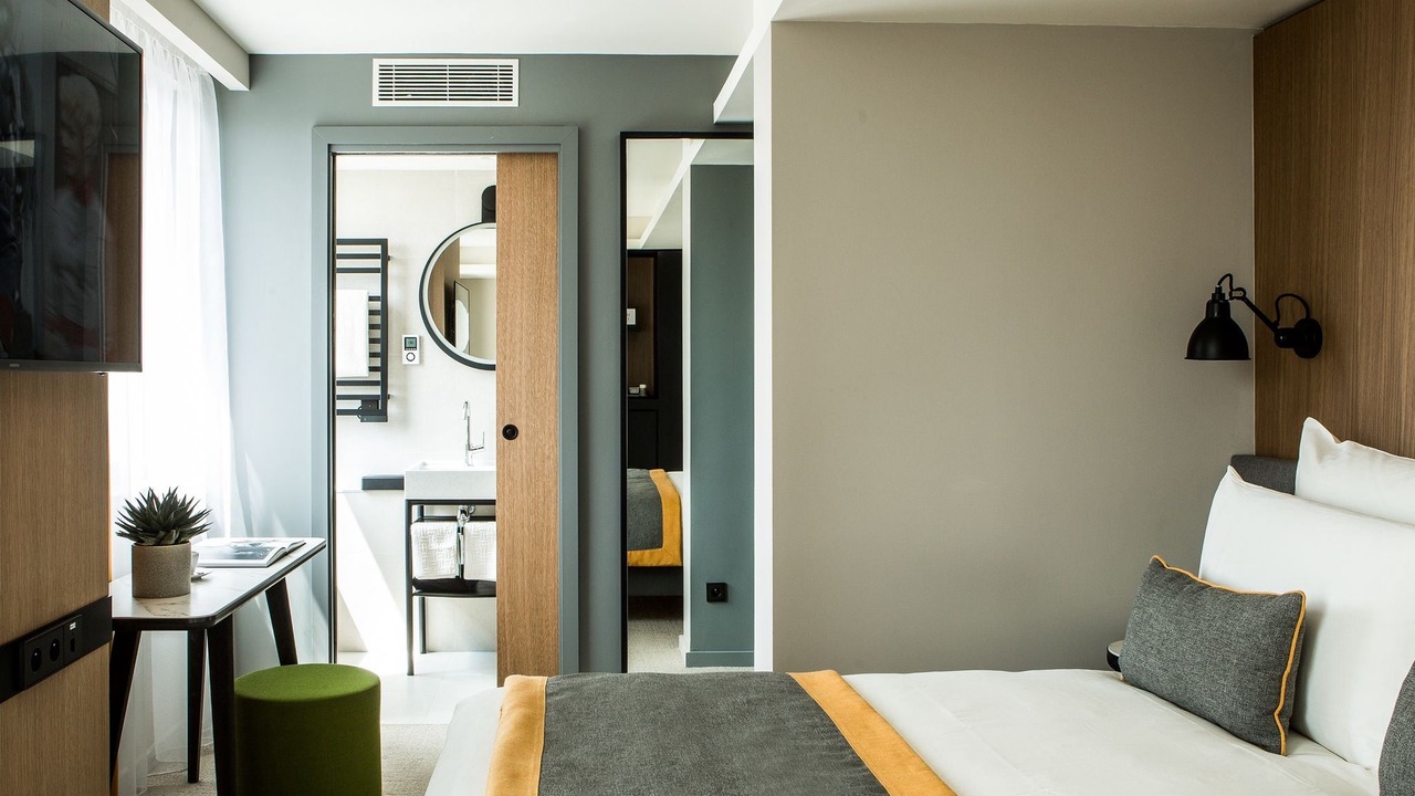 Photo of Bedroom in 17th Arrondissement