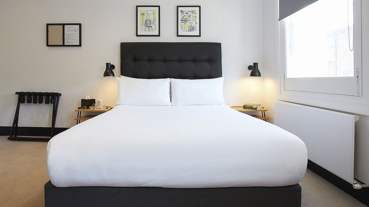 Photo of Bedroom in Fitzrovia