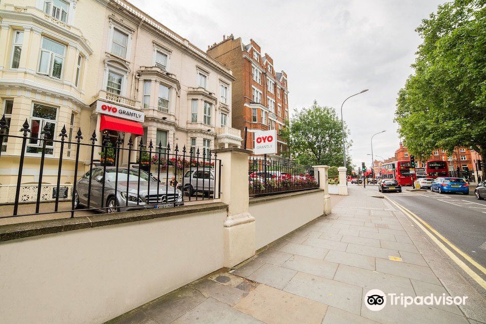 Photo of Buildings in Addison