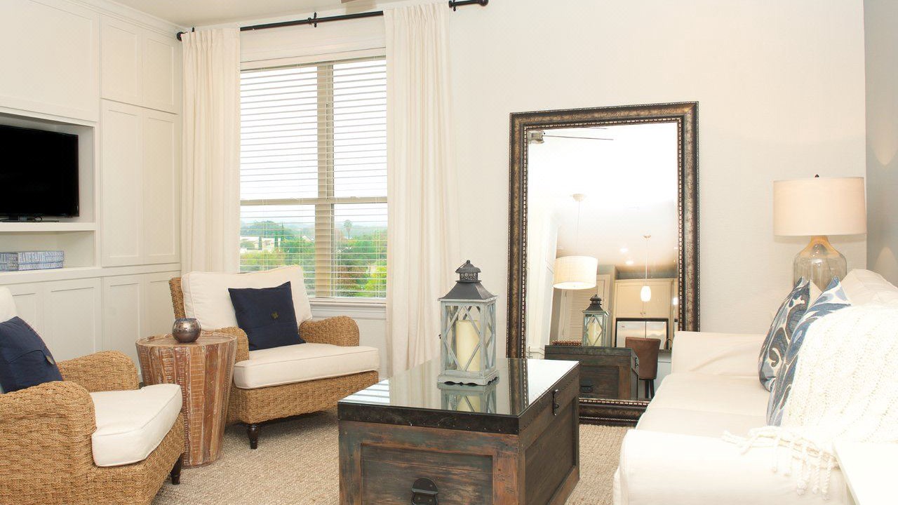 Photo of Livingroom in Horseshoe Bay
