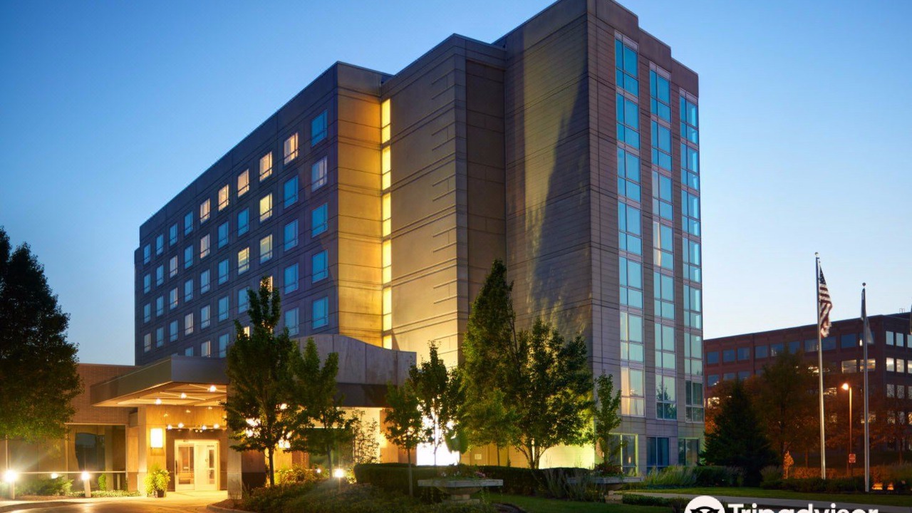 Photo of Buildings in Burr Ridge