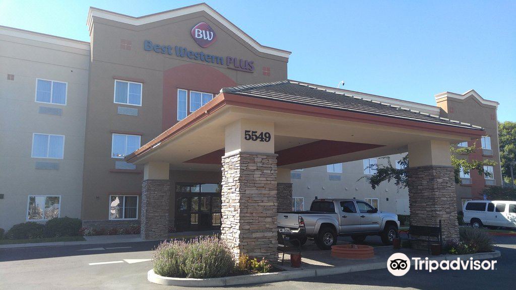 Photo of Buildings in Oakley