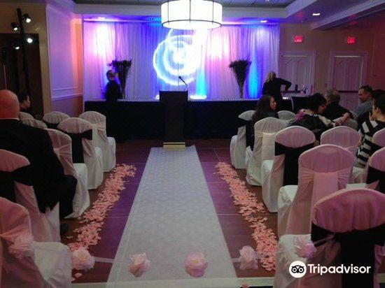 Photo of Livingroom in North Canton