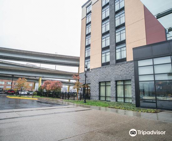 Photo of Buildings in North Shore