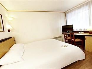 Photo of Bedroom in Buc