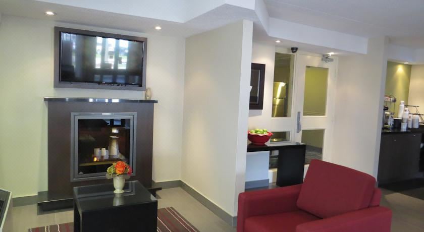 Photo of Livingroom in Parry Sound