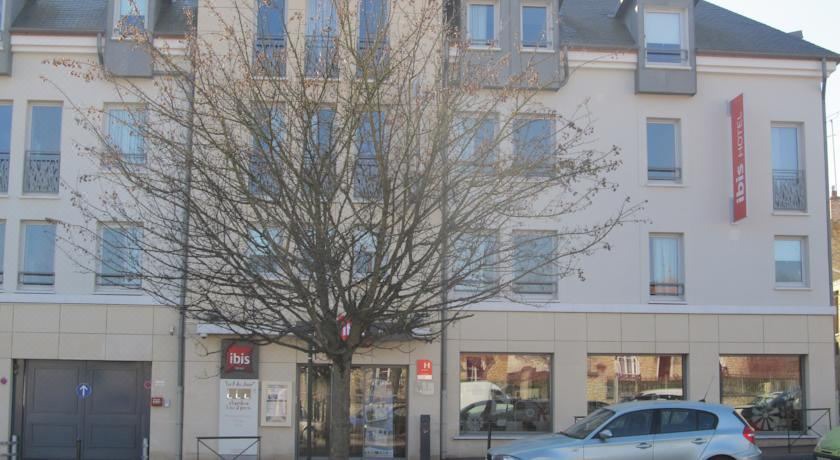 Photo of Buildings in Etampes