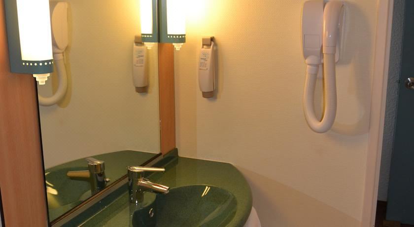 Photo of Bathroom in Egletons